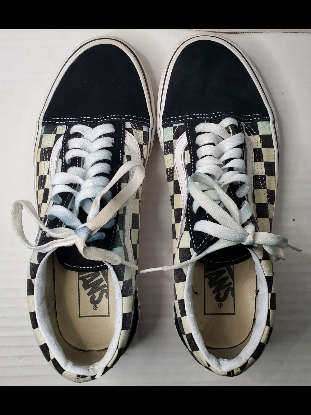 Vans Checkerboard Old Skool Sneakers in Black & White Mens 7.5 Womans 9